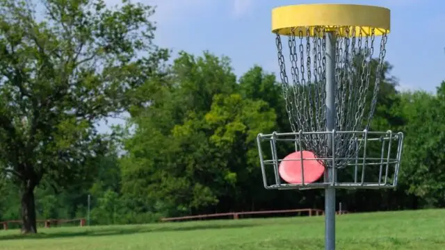 Disc Golf at Bethany Lakes Park