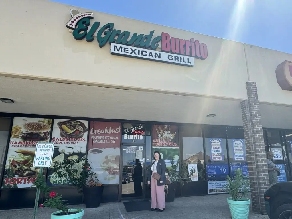 El Grande Burrito Exterior